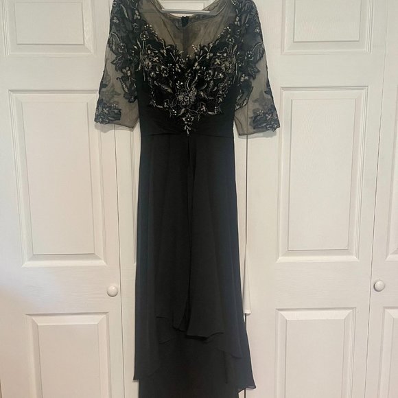 Mother of the Bride or Groom A-line Illusion Floor-Length Chiffon Lace Dress - Picture 3 of 6